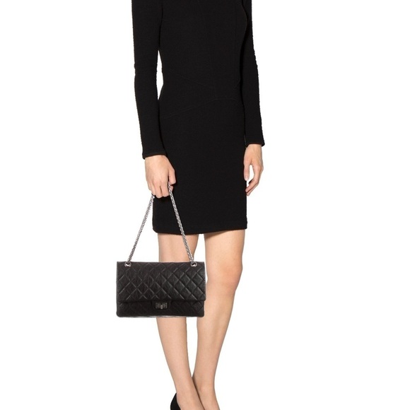 Chanel 2.55 Reissue 227 – Black Aged Calfskin, Ruthenium Hardware – Double Flap - Picture 9 of 12